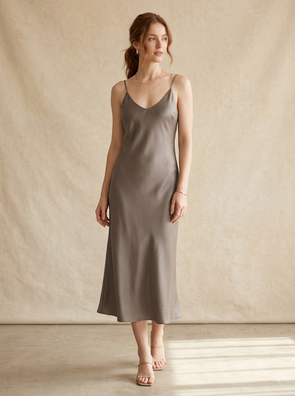 Vestido Maëlle — modelo con el vestido