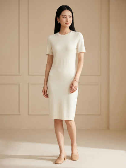 Vestido Ottavia — modelo con el vestido